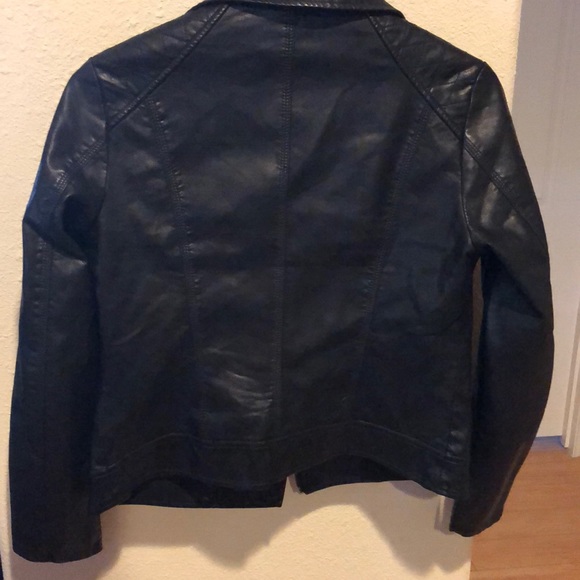 Black faux leather coat - Picture 4 of 6